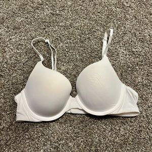 Victoria Secret Push Up Bra White Size 34B